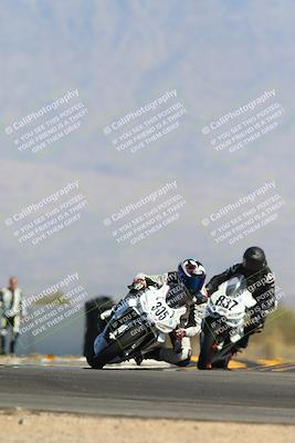 media/Oct-20-2024-CVMA (Sun) [[d4a3dff211]]/Race 9-Formulw LW Twins SHOOTOUT/